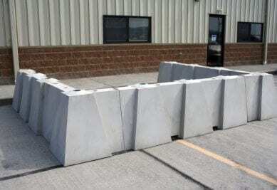 Https48barriers comwp contentuploads201809 Castle Guard System 389x267 jpg